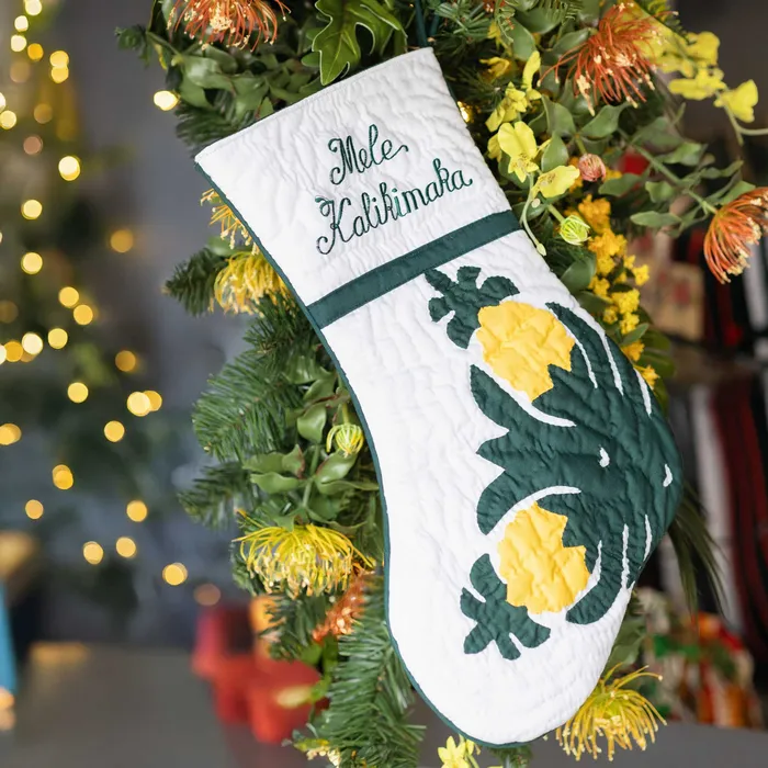 RTIMPORTS Necklaces Quilted Mele Kalikimaka Pineapple Christmas Stocking