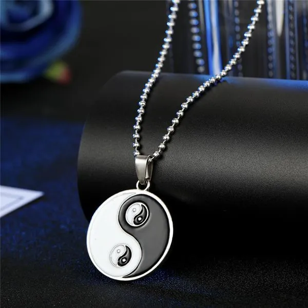 N1538 Silver Yin Yang Baked Enamel Necklace 01 Necklaces
