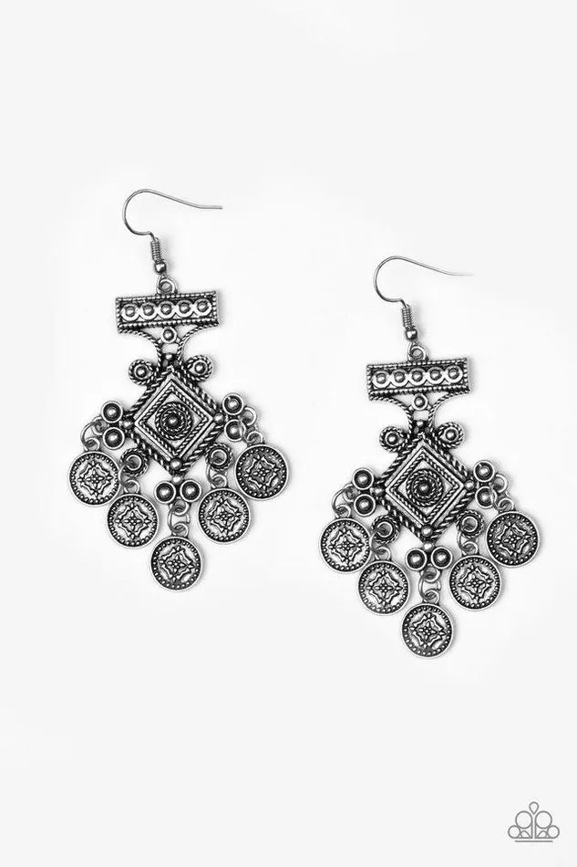 Earrings Paparazzi Jewelry Paparazzi Earring Unexplored Lands Silver