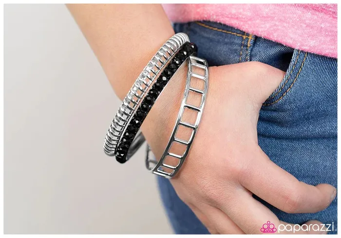 Paparazzi Bracelet Give Me A Break Black Paparazzi Jewelry Bracelets