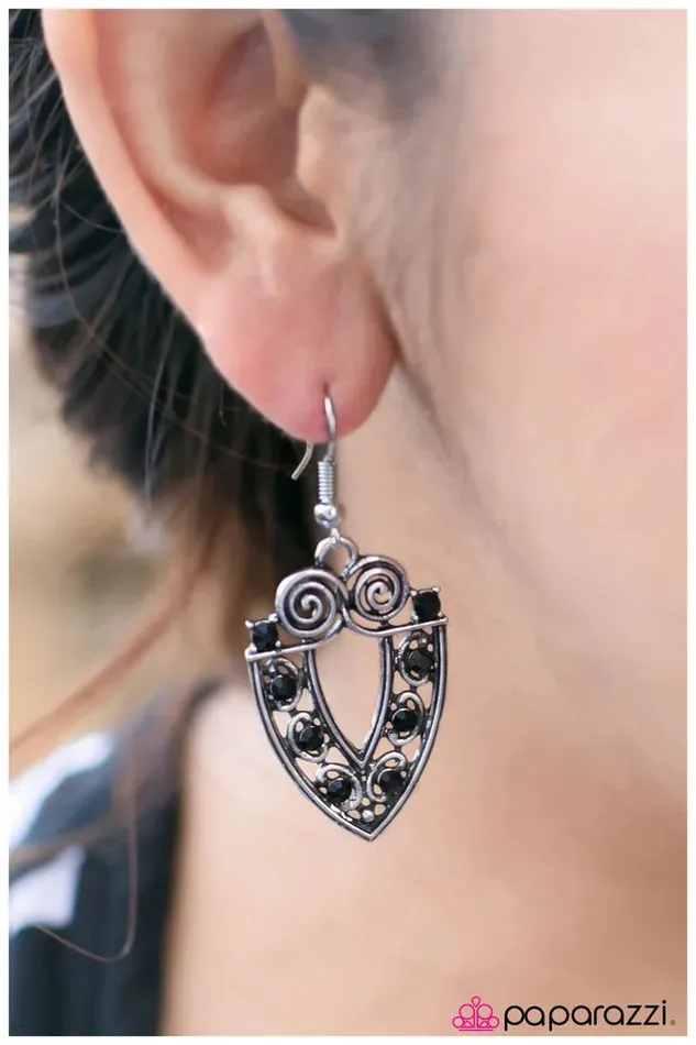 Paparazzi Jewelry Earrings Paparazzi Earring Call A Spade A Spade Black