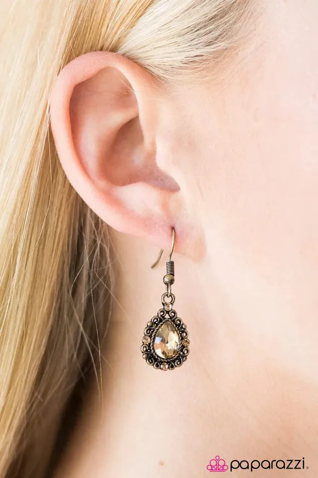 Paparazzi Jewelry Earrings Paparazzi Earring I Dont Cry I Sparkle Brass