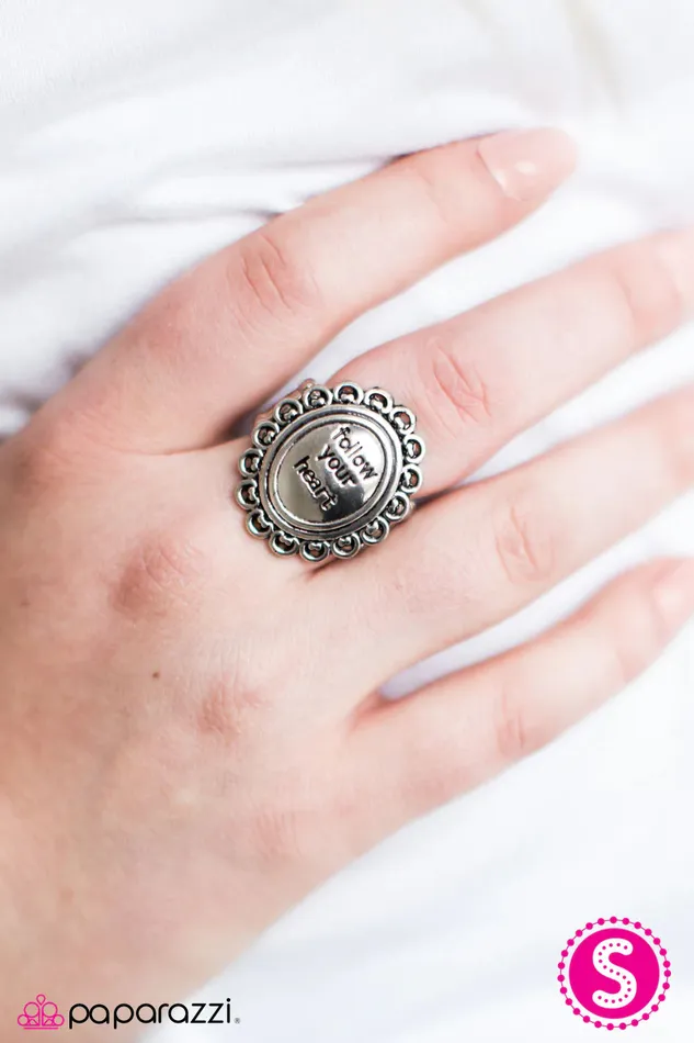 Paparazzi Ring Courageous Heart Silver Paparazzi Jewelry Rings