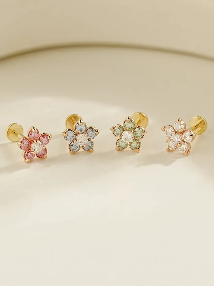 14K Gold Flower Moissanite Internally Threaded Labret Piercing 20G18G16G MinimalBijoux Earrings 14K Gold Flower Moissanite Internally Threaded Labret Piercing 20G18G16G MinimalBijoux Earrings