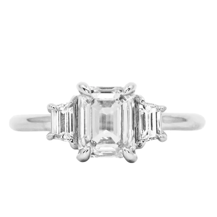 Anueva Jewelry Three Stone Ring with Trapezoid Side Stones Setting Rings