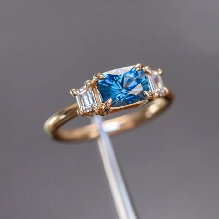 Anueva Jewelry Three Stone Ring with Trapezoid Side Stones Setting Rings