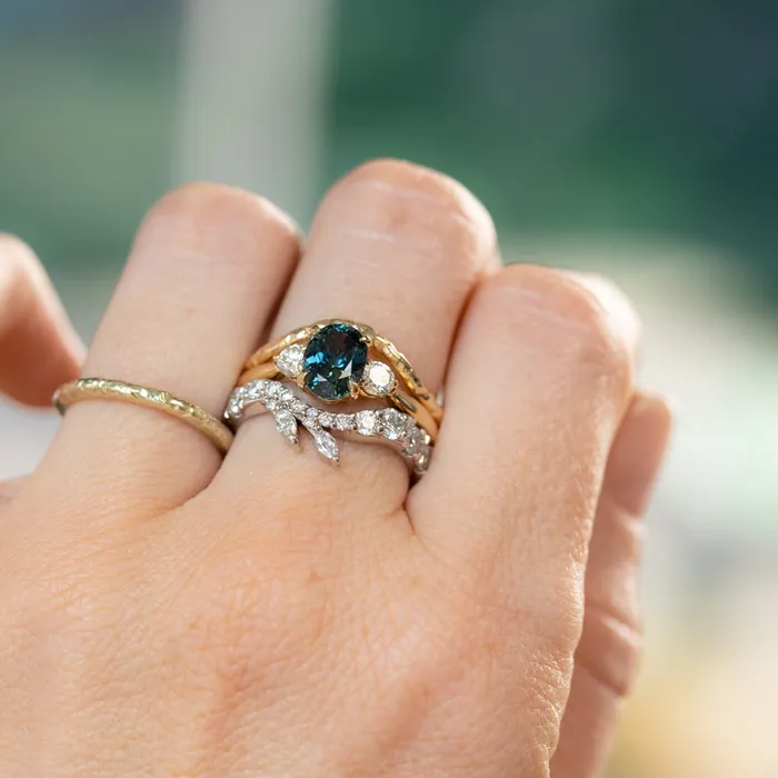 Armfest sapphires 187ct Oval Untreated Songean Ocean Blue Sapphire and Lab Grown Diamond Dainty Three Stone Ring in 18k Yellow Gold Rings