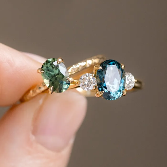 Armfest sapphires 187ct Oval Untreated Songean Ocean Blue Sapphire and Lab Grown Diamond Dainty Three Stone Ring in 18k Yellow Gold Rings