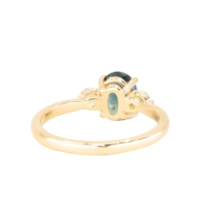 Armfest sapphires 187ct Oval Untreated Songean Ocean Blue Sapphire and Lab Grown Diamond Dainty Three Stone Ring in 18k Yellow Gold Rings