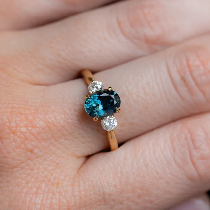 Armfest sapphires 187ct Oval Untreated Songean Ocean Blue Sapphire and Lab Grown Diamond Dainty Three Stone Ring in 18k Yellow Gold Rings