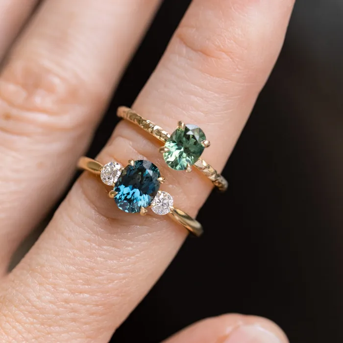 Armfest sapphires 187ct Oval Untreated Songean Ocean Blue Sapphire and Lab Grown Diamond Dainty Three Stone Ring in 18k Yellow Gold Rings