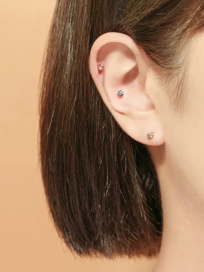 MinimalBijoux 14K Gold Shining Moissanite Cartilage Earring 20G18G16G Earrings