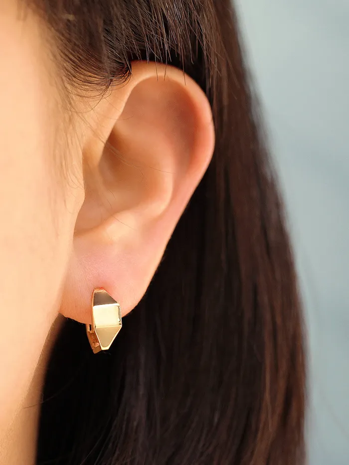 MinimalBijoux 14K Gold Square Oval Hoop Earring Earrings