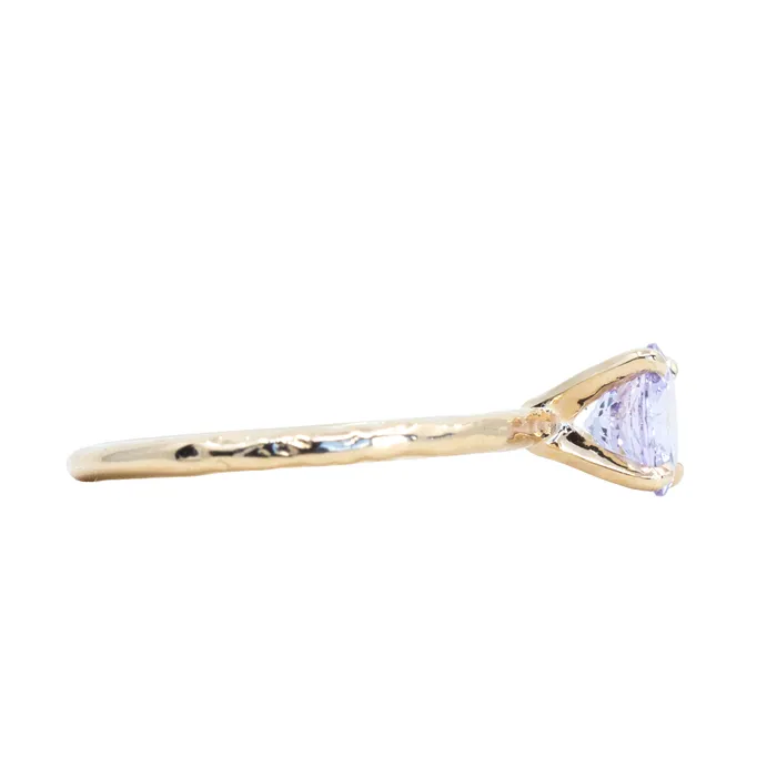 Ron Rings 099ct Round Lilac Sapphire Evergreen Solitaire Ring in 14k Yellow Gold