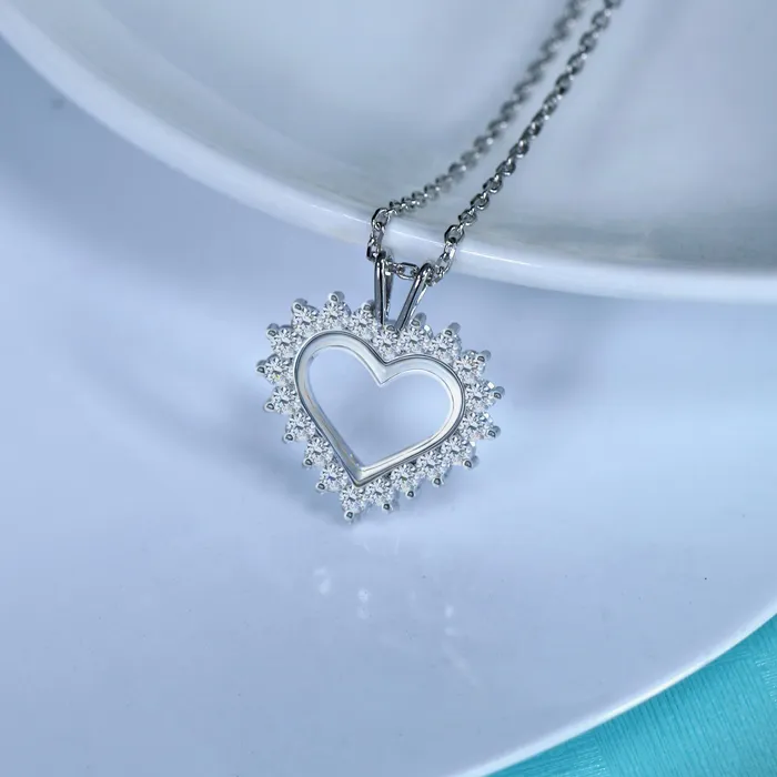 Luxus Moissanite Rings Jewelry 14k White Gold Moissanite Heart Necklace Pendant 13ctw Necklaces