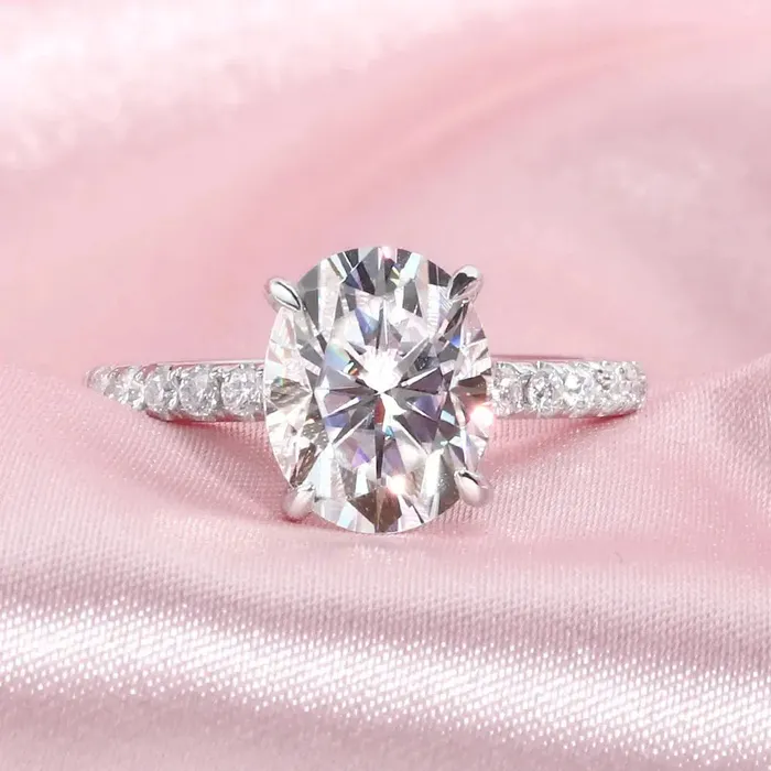 Luxus Moissanite Rings Silver or Gold Moissanite Oval Cut Engagement Ring 3ct Luxus Moissanite Rings Silver or Gold Moissanite Oval Cut Engagement Ring 3ct