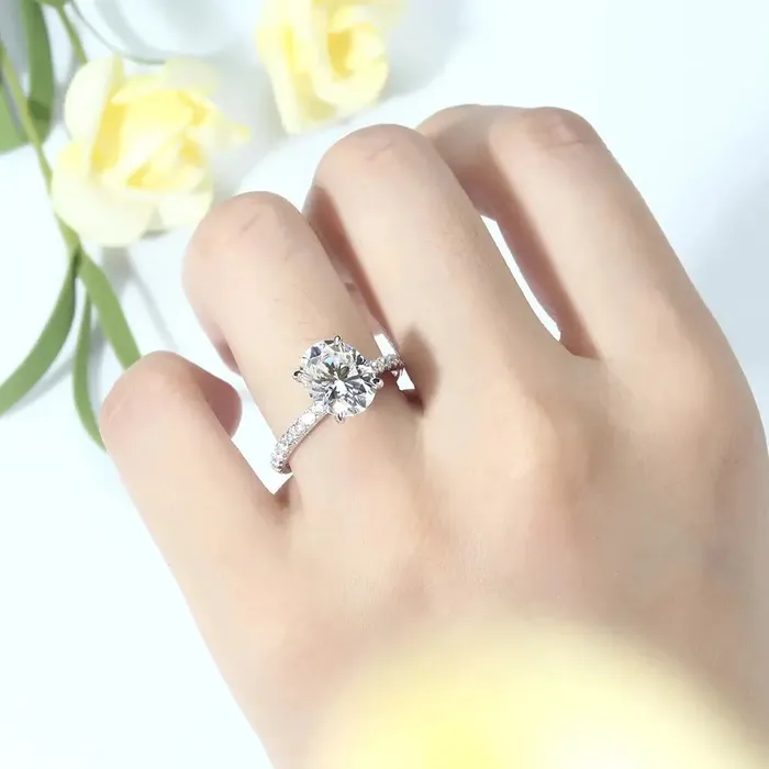Luxus Moissanite Rings Silver or Gold Moissanite Oval Cut Engagement Ring 3ct
