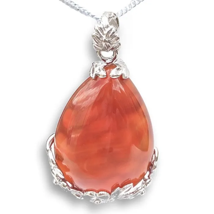 Necklaces Magic Crystals Red Agate Pendant Necklace