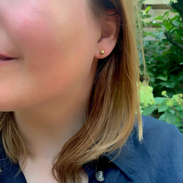 21stfinds Earrings Cartier Bicolour Gold Swirl Stud Earrings 21stfinds Earrings Cartier Bicolour Gold Swirl Stud Earrings