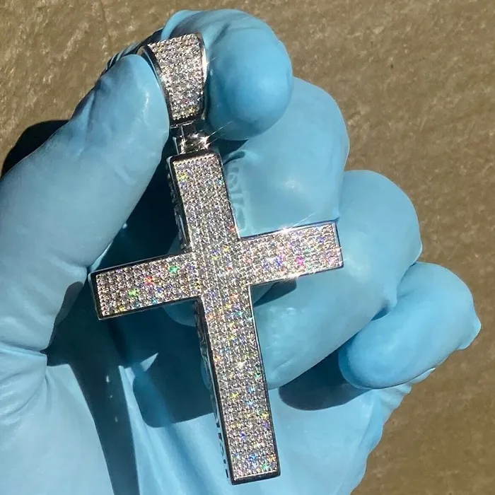 925 Sterling Silver Cross 25CT Moissanite Iced Flooded Out Pendant 275 Harlem Bling Necklaces 925 Sterling Silver Cross 25CT Moissanite Iced Flooded Out Pendant 275 Harlem Bling Necklaces