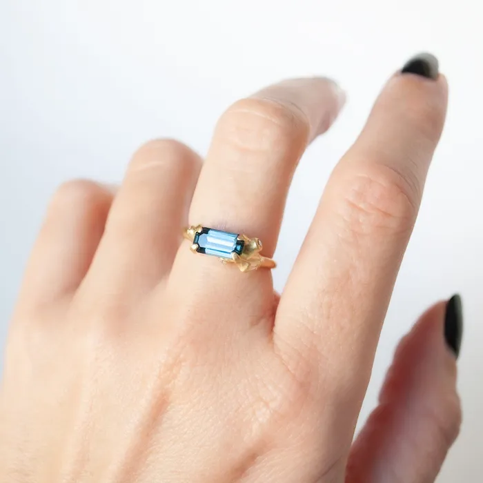 Blue Sapphire Cluster Ring Johnny Ninos Rings