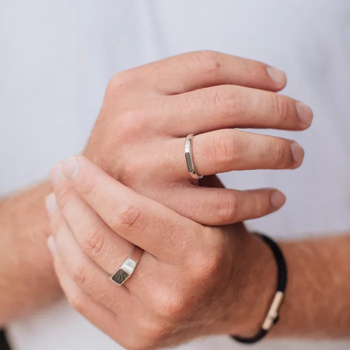 closebymejewelry Mens Smooth Band Cremation Ring in 14K Yellow Gold Rings