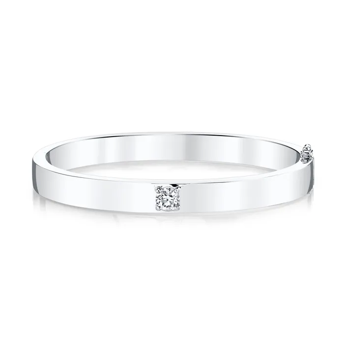 OVAL BRACELET WITH ONE ROUND DIAMOND anitako Bracelets