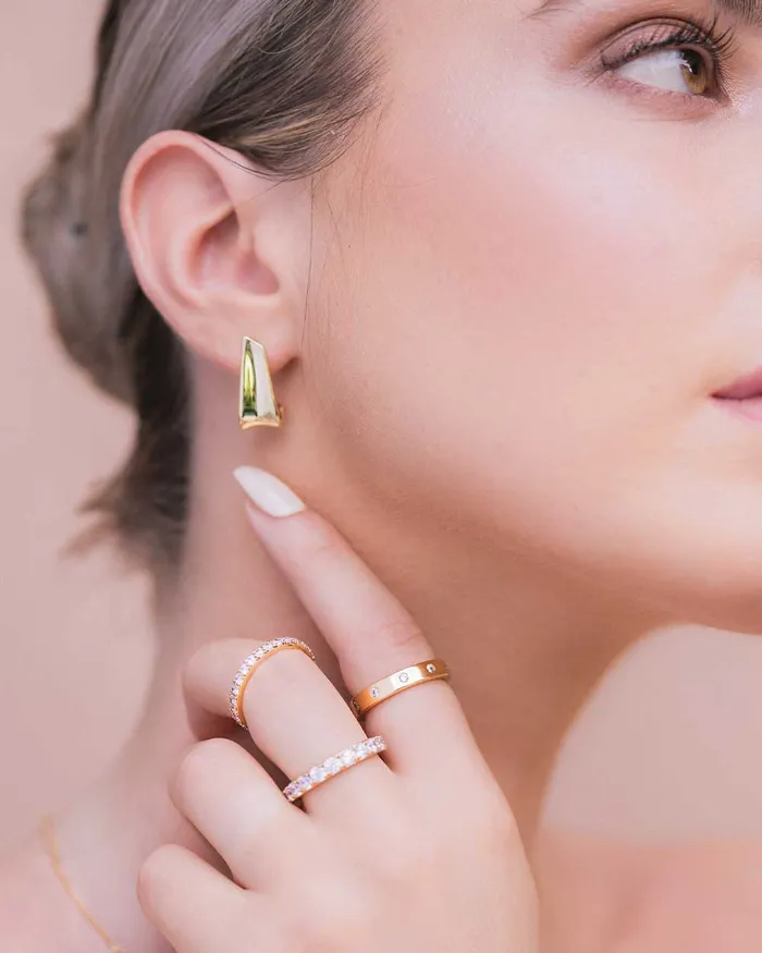 Siobhan Gold Studs Penny Pairs PreStyled Sets Siobhan Gold Studs Penny Pairs PreStyled Sets