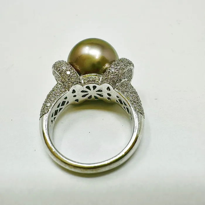18K White Gold Ring with Tahitian Pearl and Diamonds Jewelry Rings