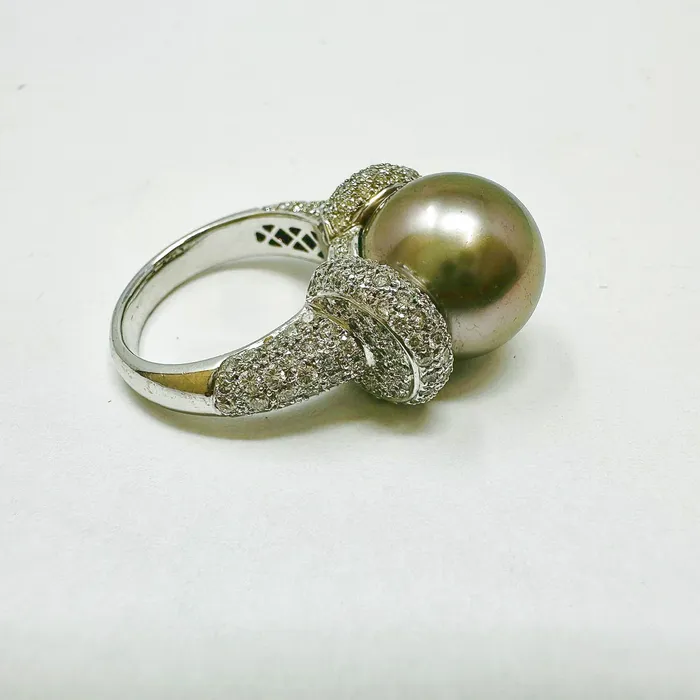 18K White Gold Ring with Tahitian Pearl and Diamonds Jewelry Rings