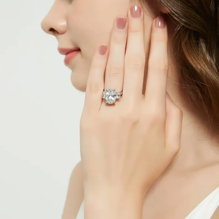 BERRICLE Rings 3Stone 55ct Oval CZ Ring in Sterling Silver