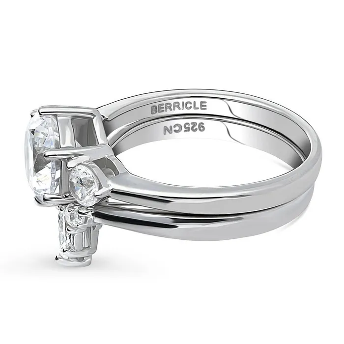 BERRICLE Rings 3Stone Flower 2ct CZ Ring Set in Sterling Silver