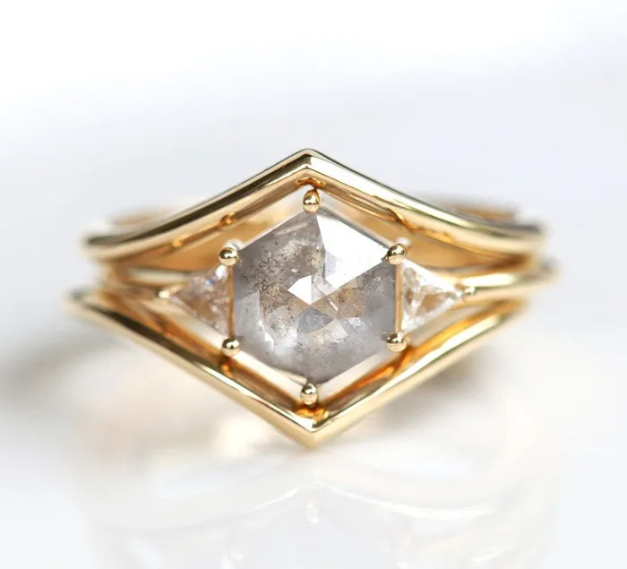 Capucinne Grey Hexagon Diamond Ring Set With Side Triangle Diamonds Rings Capucinne Grey Hexagon Diamond Ring Set With Side Triangle Diamonds Rings
