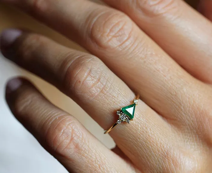 Capucinne Lena Triangle Ruby Cluster Ring Rings