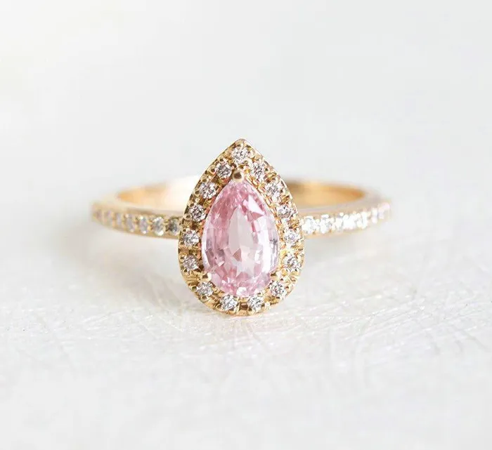 Capucinne Rings Andie Pear Sapphire Diamond Ring