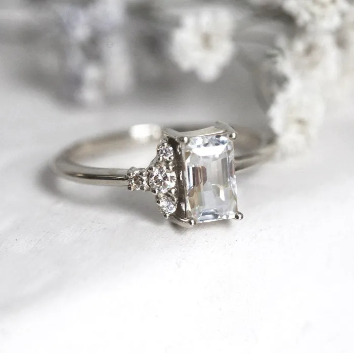 Capucinne Rings Theodore White Sapphire Diamond Ring