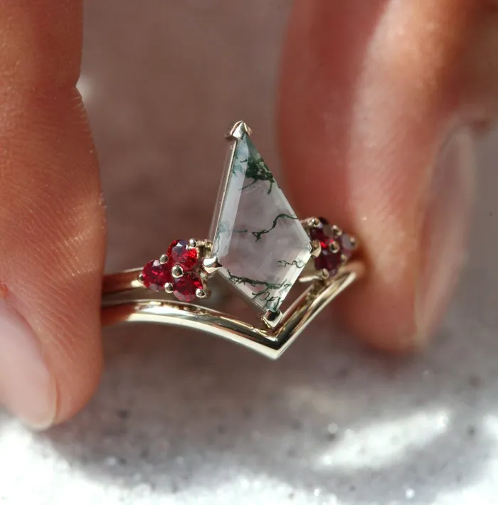 Capucinne Rings Valentia Kite Moss Agate Ring Set