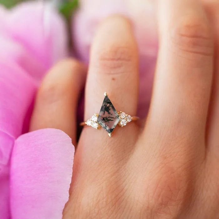 Capucinne Rings Valentia Kite Moss Agate Ring Set