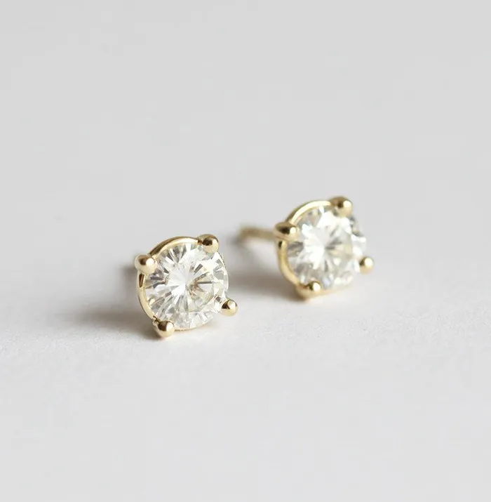 Earrings Capucinne Colette Round Diamond Stud Earrings