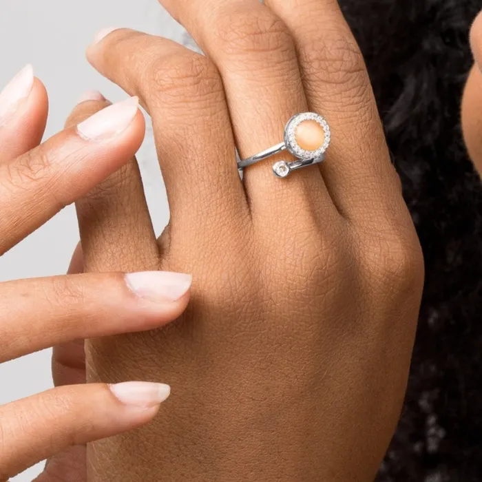 Hearts Valley Jewelry Rings Moonstone Meditation Ring