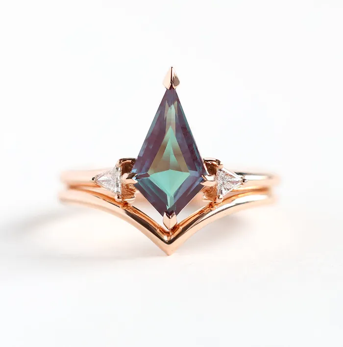 Kite Alexandrite Ring Set With Chevron Band Three Stone Engagement Ring Set Capucinne Rings Kite Alexandrite Ring Set With Chevron Band Three Stone Engagement Ring Set Capucinne Rings