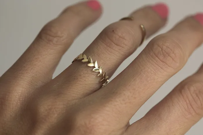 Leah Wedding Ring Leaf Band Ready to Ship capucinne Rings