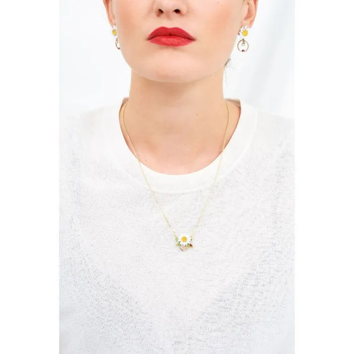 Les Nereides Les Nereides Daisy On Faceted Crystal Necklace Necklaces Les Nereides Les Nereides Daisy On Faceted Crystal Necklace Necklaces