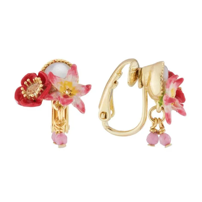 Les Nereides Poppy White Flower Coco Plum And MotherOfPearl ClipOn Earrings Les Nereides Earrings Les Nereides Poppy White Flower Coco Plum And MotherOfPearl ClipOn Earrings Les Nereides Earrings