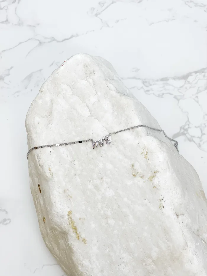 Prep Obsessed LAR Necklaces Mrs Pendant Necklace Silver