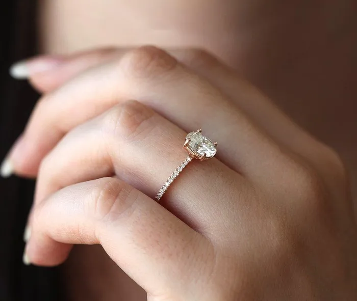 Rings capucinne Cameron Engagement Ring