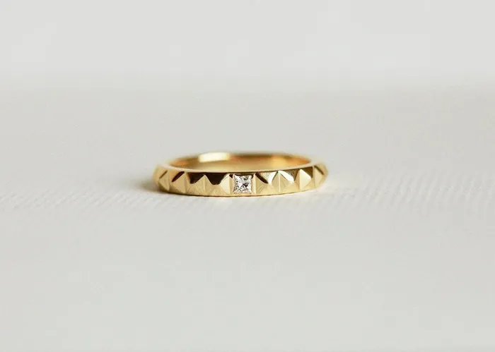 Rings Capucinne Stud Ring Unique Gold Band