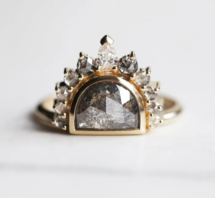 Rings Capucinne Sunrise Salt Pepper Diamond Ring